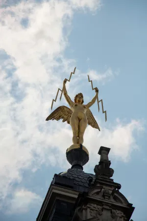 Heb jij de engel van de Meir al gespot?